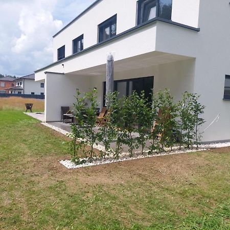 Pr Apartment Lenzing Luaran gambar