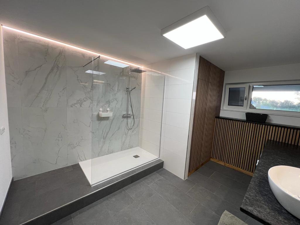 Pr Apartment Lenzing Luaran gambar